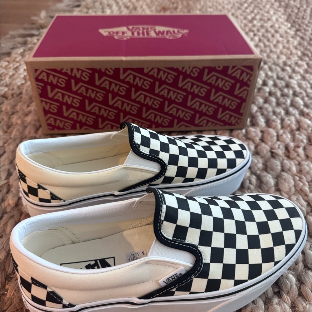 NEW Vans Black and White Checkerboard Slip-On Sneakers